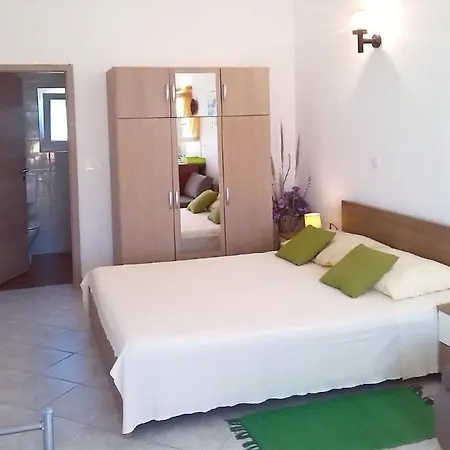 Brane Appartement Sutomiscica