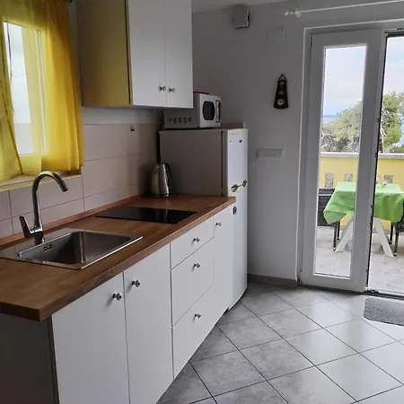 Brane Appartement Sutomiscica